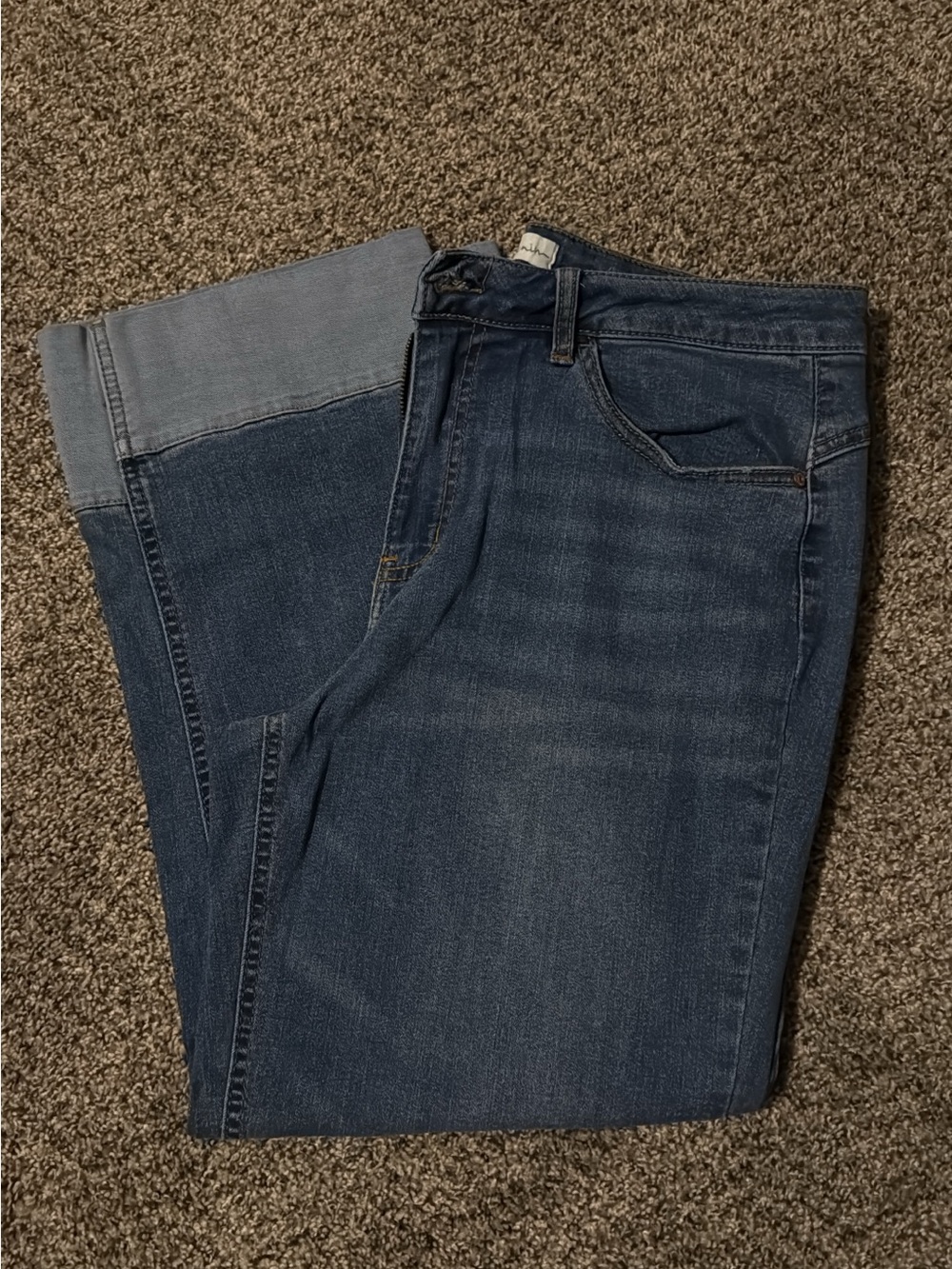 Women's Straight Leg Jeans in Dark Blue Denim